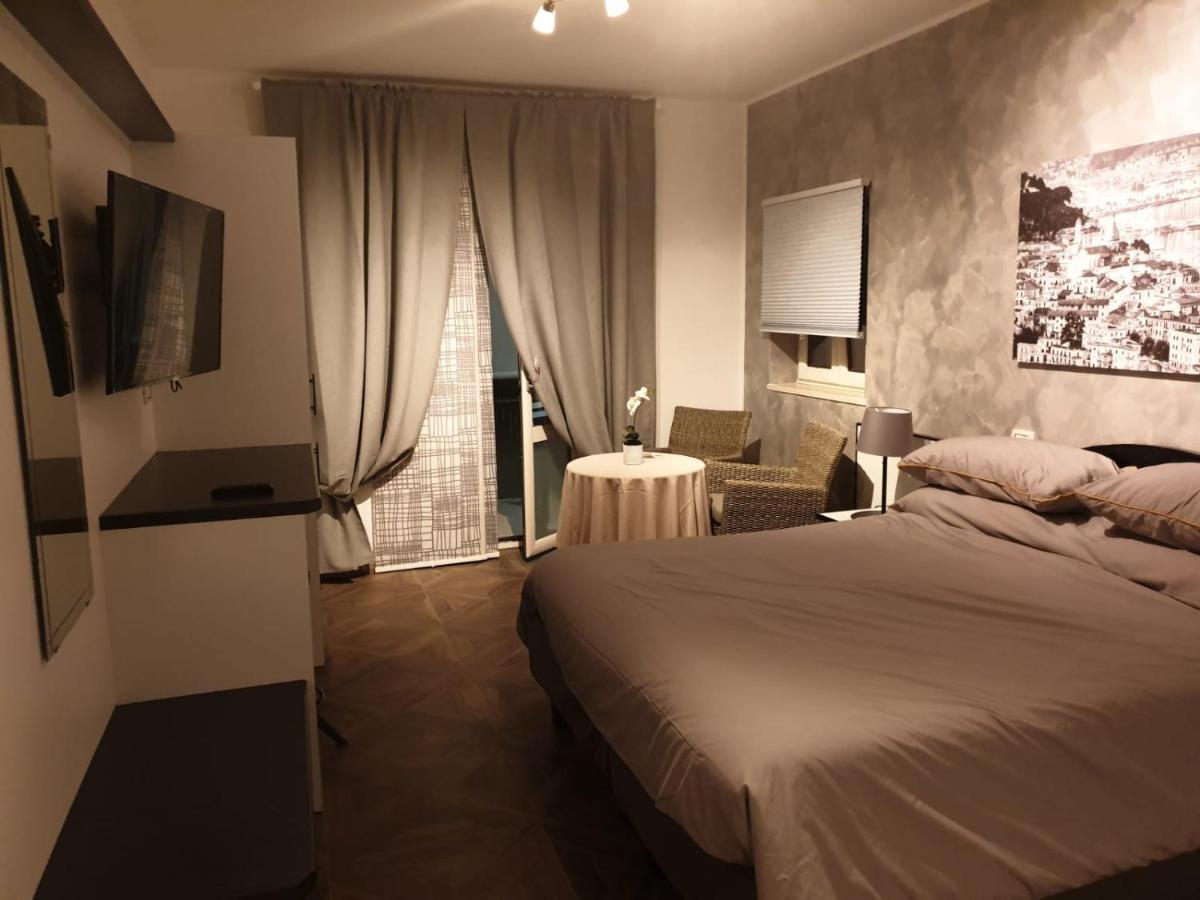 Residenza Carlucci Angri Exterior foto