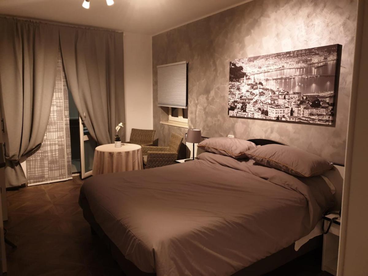 Residenza Carlucci Angri Exterior foto